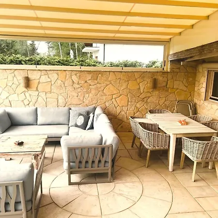 Przytulny Nad Jeziorem Dom wakacyjny Grojec Maly