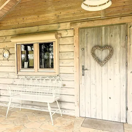 Dom wakacyjny Przytulny Nad Jeziorem